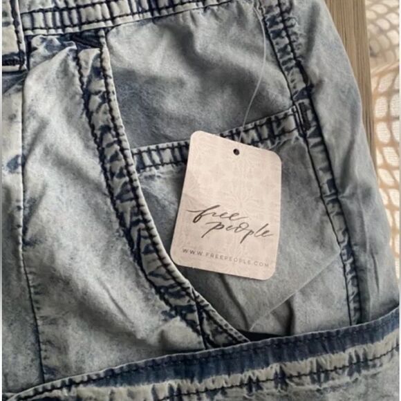 NWT Free People We The Free Shibuya Wide Leg Jeans Size Large - Picture 16 of 16